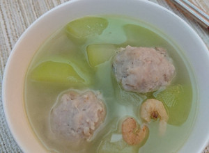 瓠瓜香菇貢丸湯 的食譜成品照片