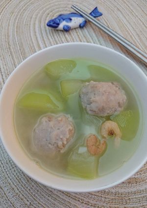 瓠瓜香菇貢丸湯 的食譜成品照片