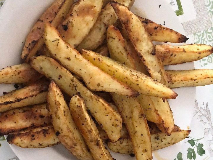 Cara Gampang Menyiapkan Rosemary roasted potato wedges (kentang wedges panggang rosemary, Menggugah Selera