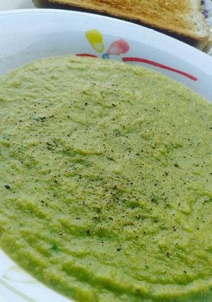 Hình của món Súp bông cải xanh.
