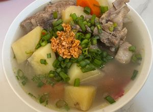 Foto resep Sop tulang babi (boleh juga di ganti sapi)