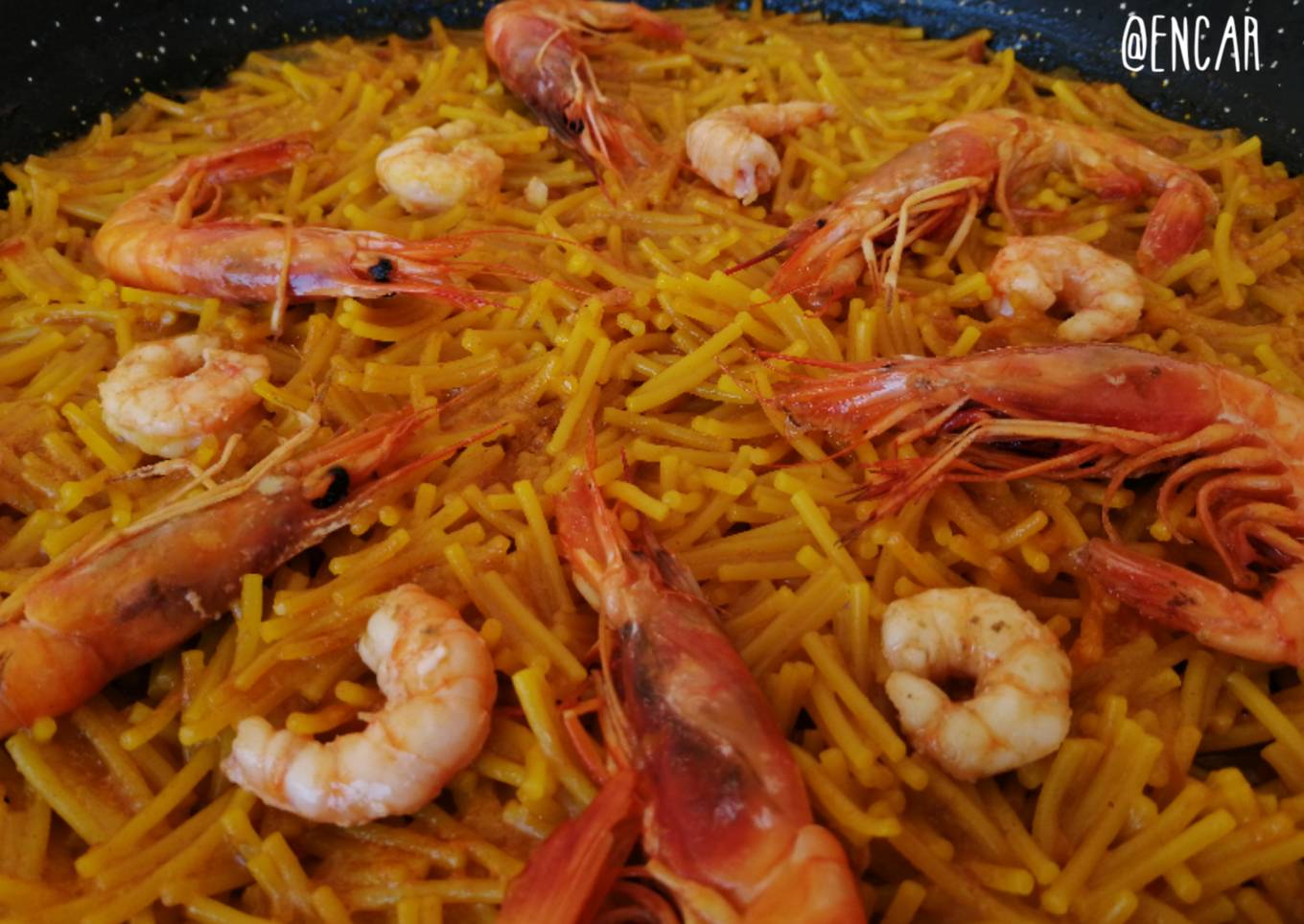 Fideuá de gamba roja