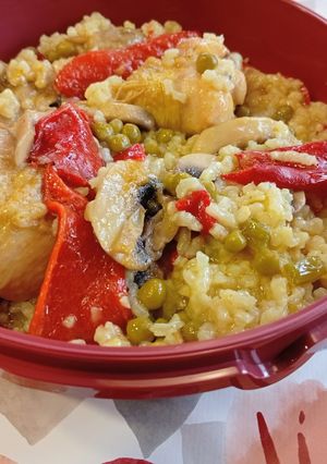 Una foto de Arroz con Pollo y Champiñones