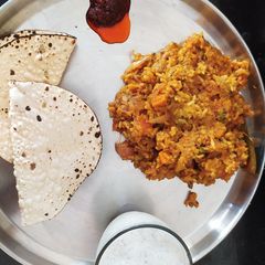 A picture of 6 grain khichdi (6 dhan khichdi).