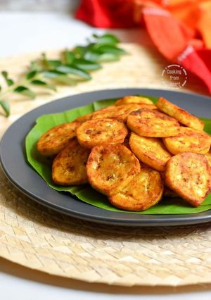 A picture of Cooking banana fry.