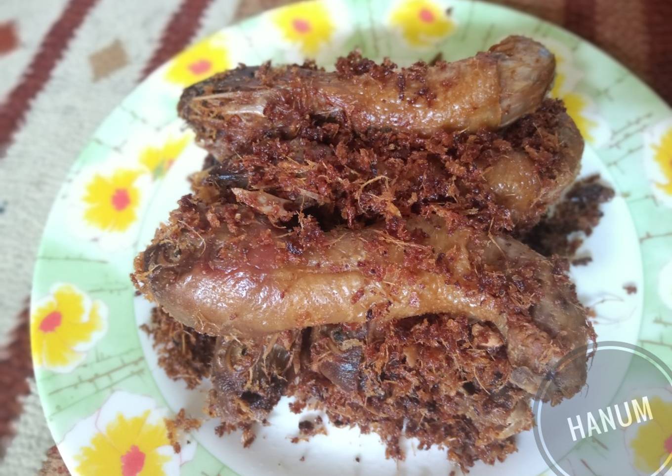 Kepala ayam goreng lengkuas