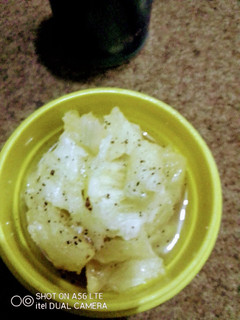 A picture of Pineapple Salad.