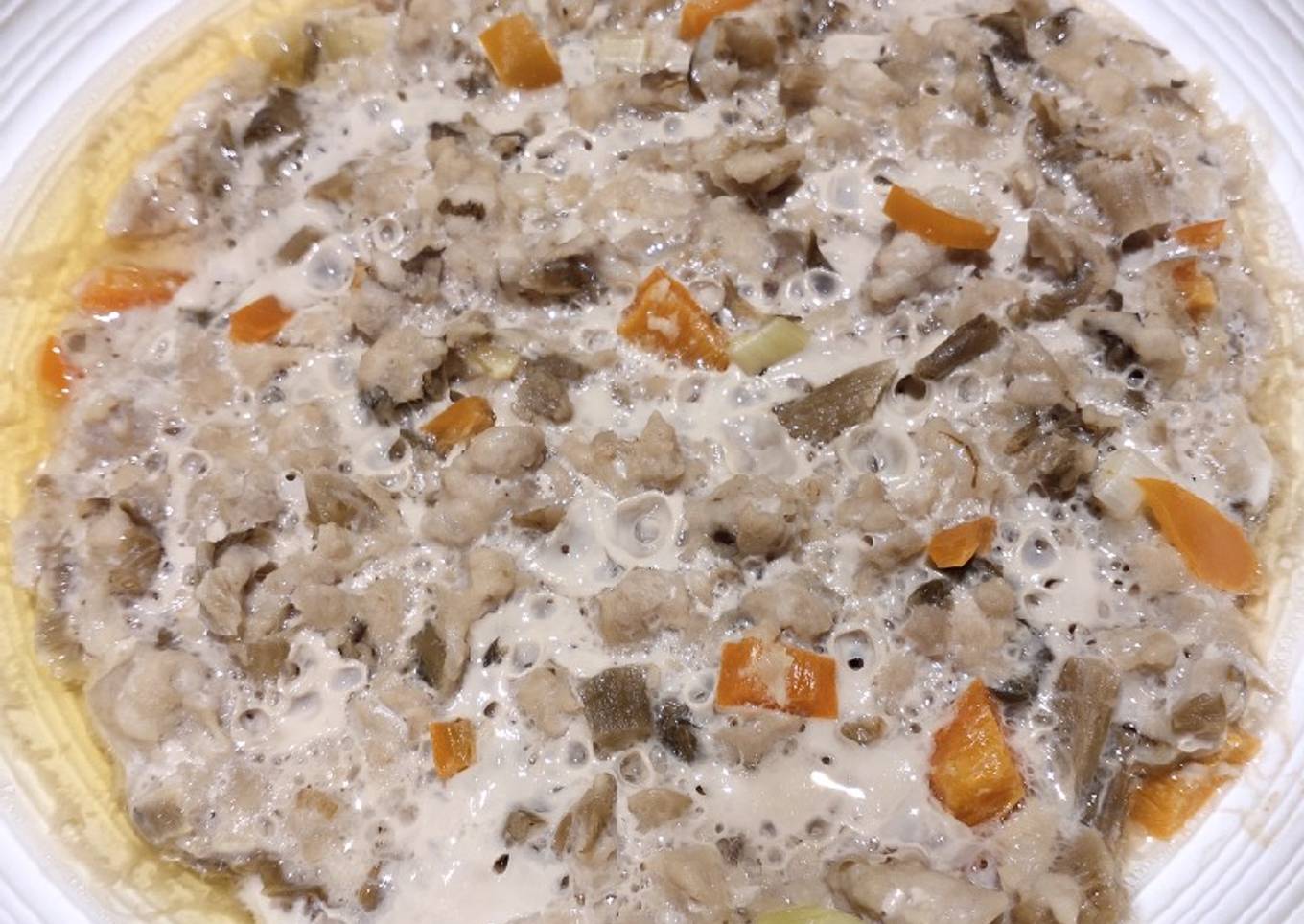 Minced pork cooked with canned vegetables