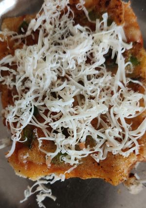 A picture of Bread pizza.