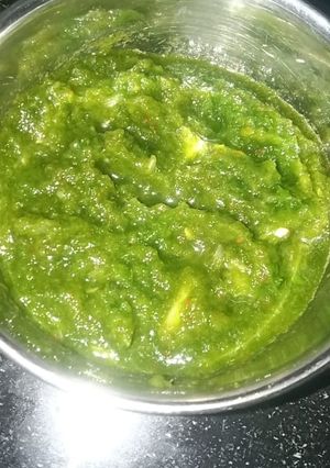 A picture of Coriander chuntny.