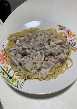 Una foto de Espaguetis carbonara estilo ana 👌