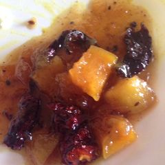 A picture of Gur Aam.