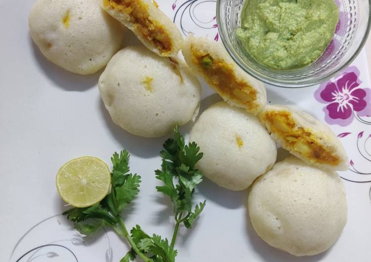 Stuffed Idli