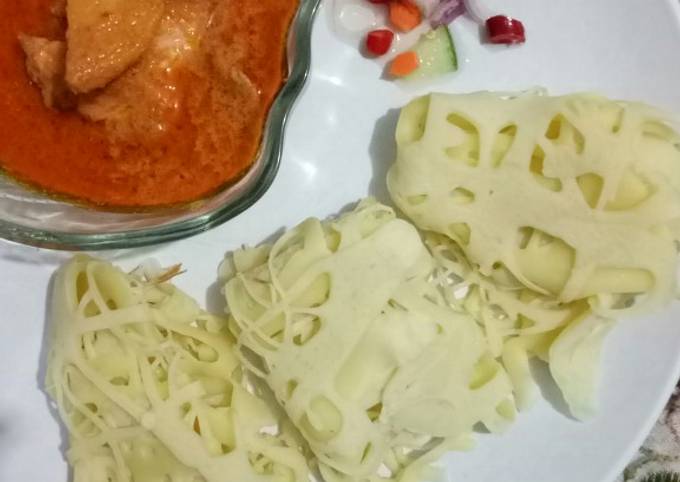 Roti Jala Kuah Kari