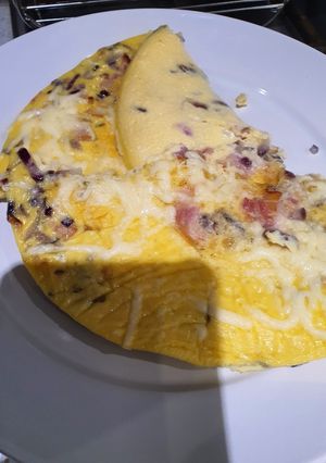O poză a rețetei Omletă cu bacon.