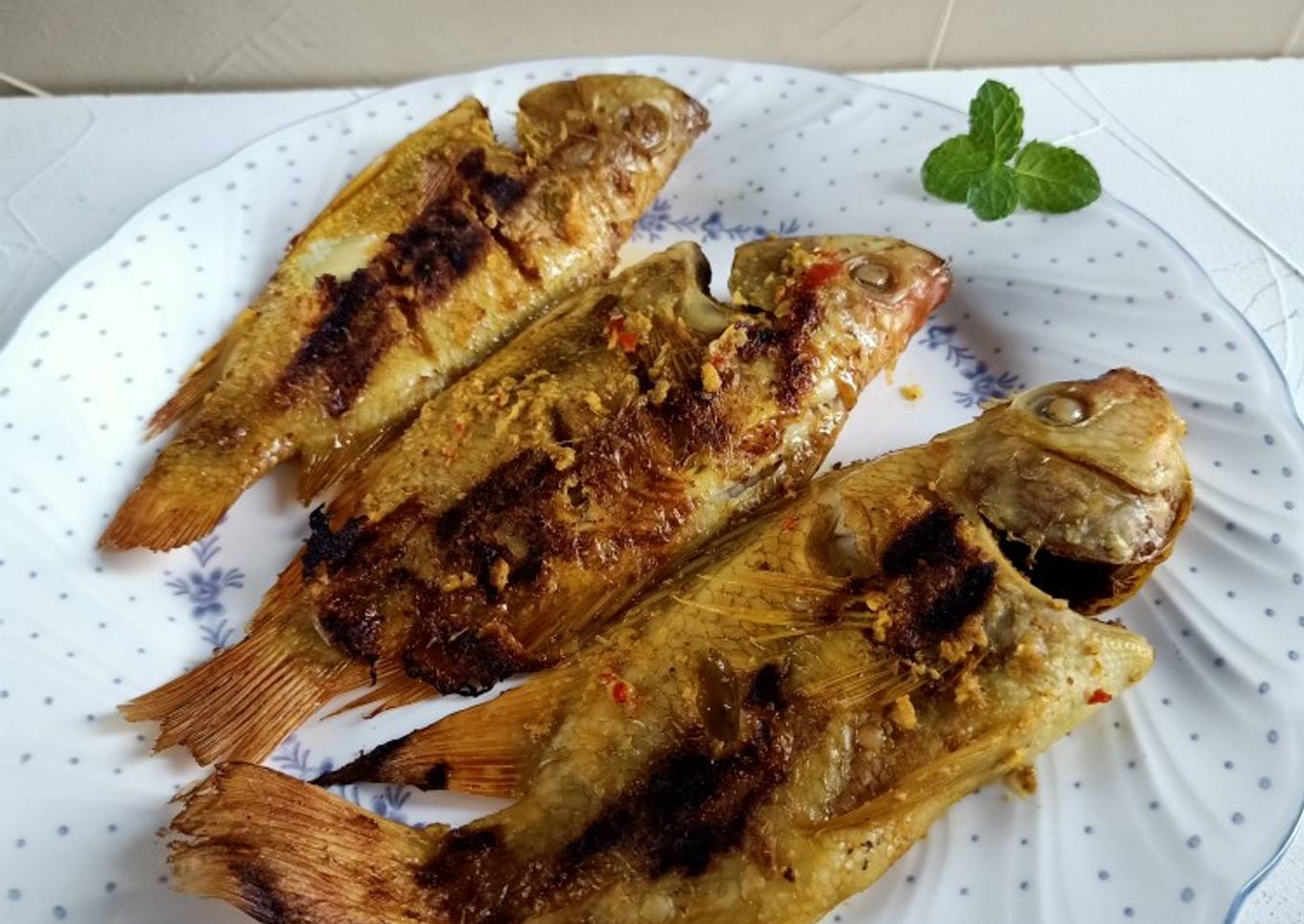 Ikan Nila Panggang bumbu Dasar Orange
