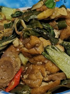 Foto resep Oseng Tahu Baso Sayur Saos Tiram ala Subi 😍