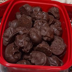 A picture of Chocolate Peanut Butter Cookies.