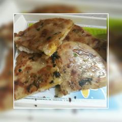 Amritsari aaloo kulcha A picture of Amritsari aaloo kulcha.