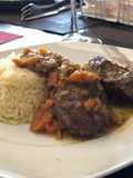 Carrillera de cerdo estofada con arroz