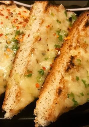 A picture of Cheese toast.
