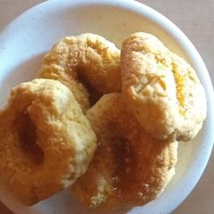 A picture of Jam tart cookies.
