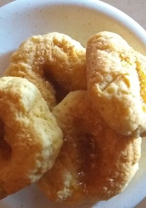 A picture of Jam tart cookies.