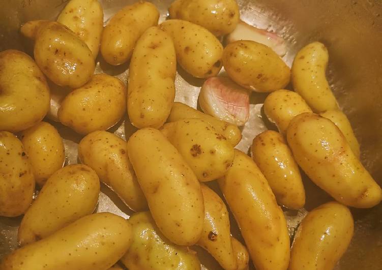 Simple Way to Make Super Quick Homemade Rattes à l ail et huile d olive