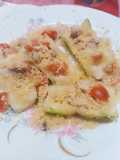 Barchette di cetrioli con cous cous sgombro e pomodorini