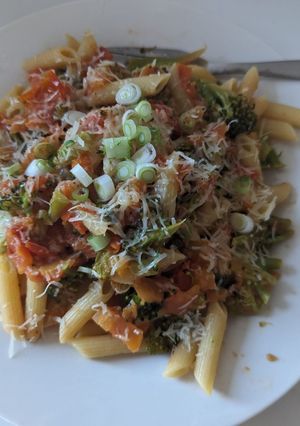 A picture of Tomato & Broccoli Pasta.