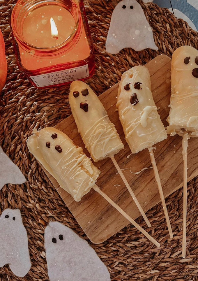 Una foto de Fantasmitas de plátano y chocolate