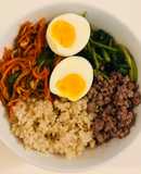 Cơm trộn thịt bò bằm