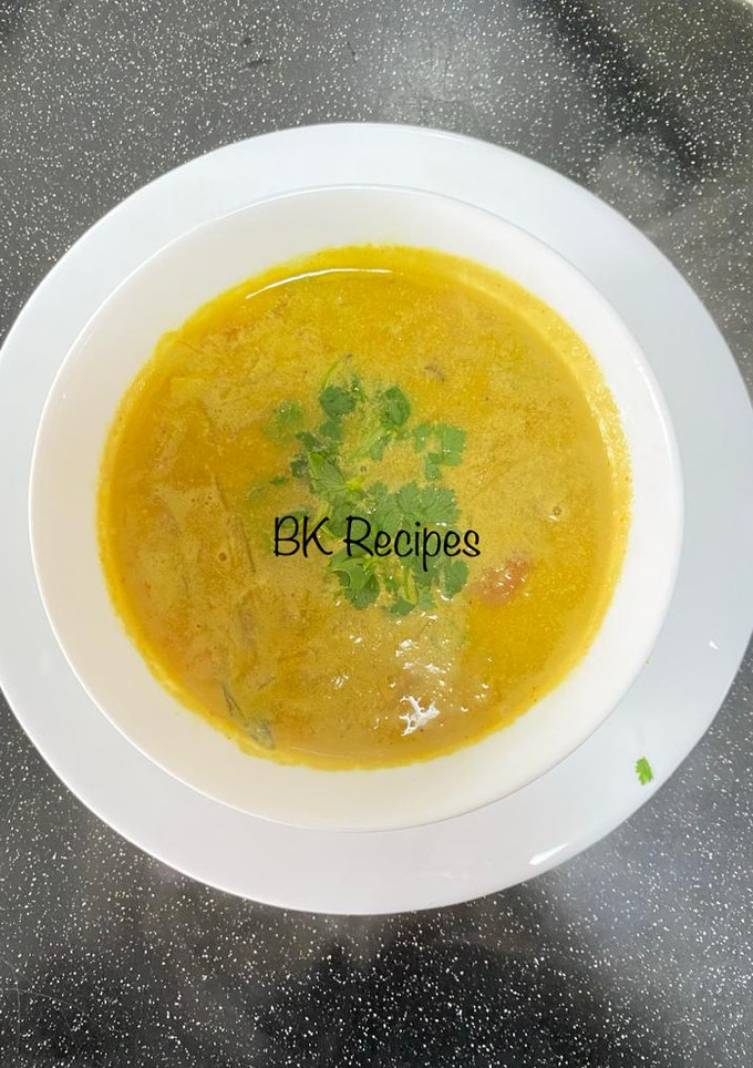 கமகமக்கும் பிளைன் சால்னா (plain salna recipe in tamil) செய்முறை முக்கிய புகைப்படம்
