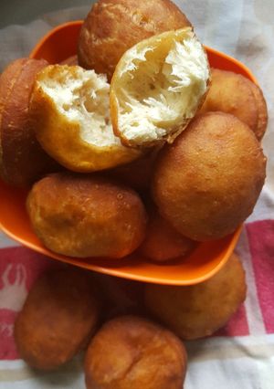 A picture of Cardamom Spiced Mandazi.