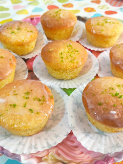 Una foto de Muffins de limón