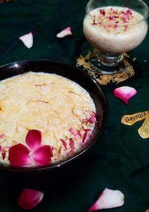 सेवई की खीर (sewai ki kheer recipe in Hindi) रेसिपी मुख्य फोटो