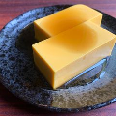 A picture of Pumpkin Milk Agar Jelly.