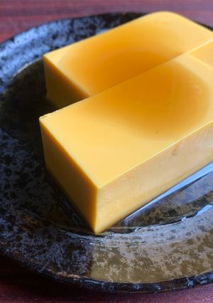 A picture of Pumpkin Milk Agar Jelly.