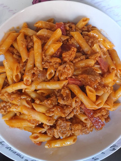 Una foto de Macarrones con carne
