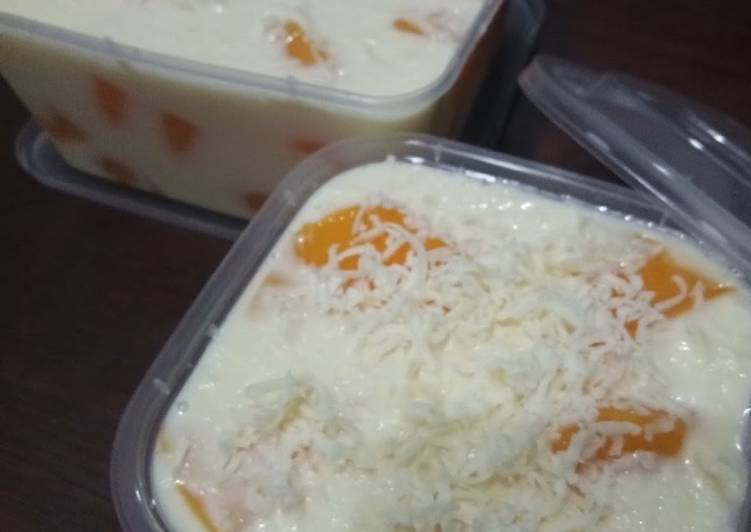 Pudding Manggo Yogurt cheese sauce