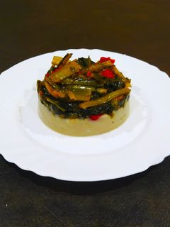 Foto di Purè di fave con catalogna ripassata