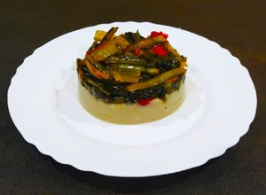 Foto di Purè di fave con catalogna ripassata