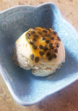 Una foto de Helado de Chinola