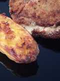 Cachopo Relleno de Lacón y Mozzarella con Patatas Asadas