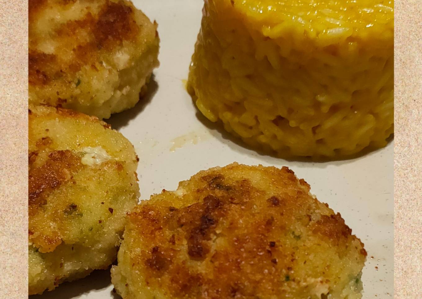 Croquettes de cabillaud et son riz safrané