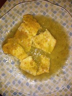 Una foto de Huevo en salsa verde