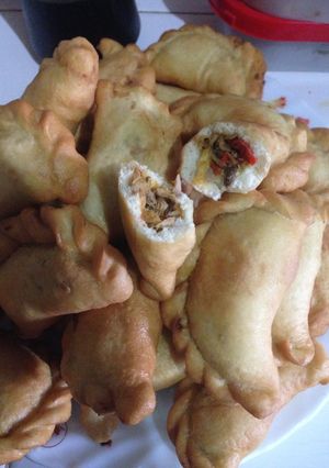 Foto resep Panada isi ikan tongkol pedaaass yg super simpel bahannya