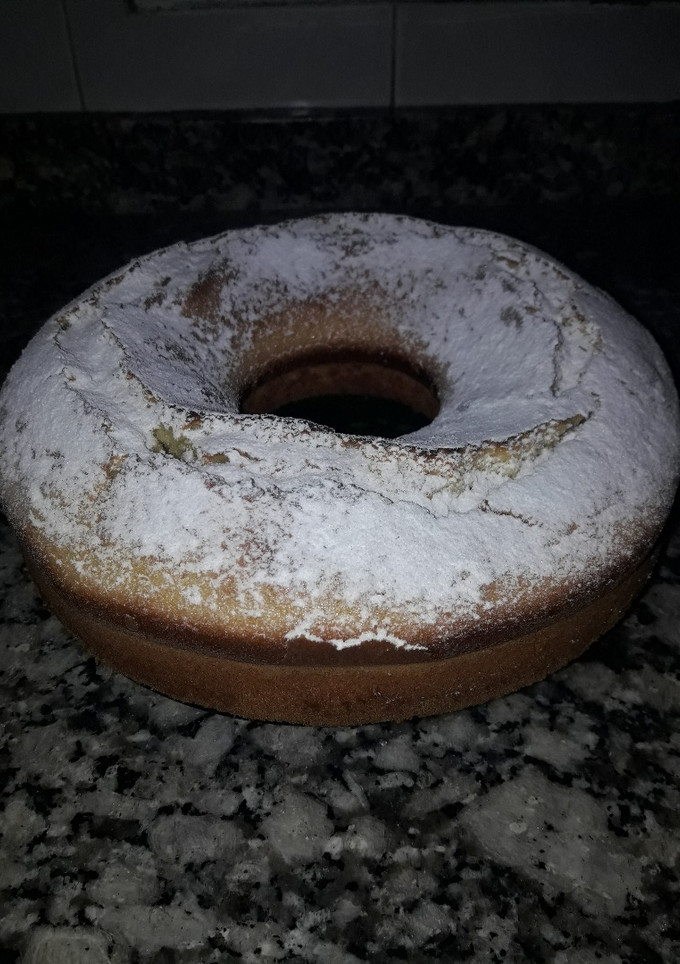 Una foto de Bizcochuelo Casero de Vainilla y Naranja 🍊