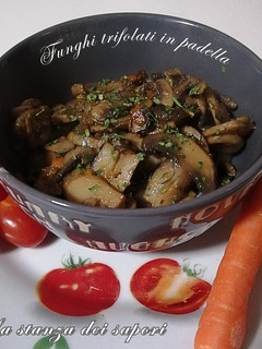 Foto di Funghi trifolati in padella