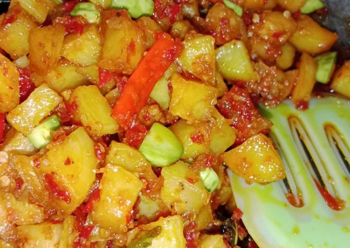 Resep Sambel Goreng Kentang Ati Pete Oleh Momy Alif Cookpad